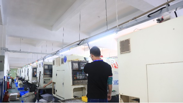 CNC加工中如何进行加工工时估计和工艺评估？