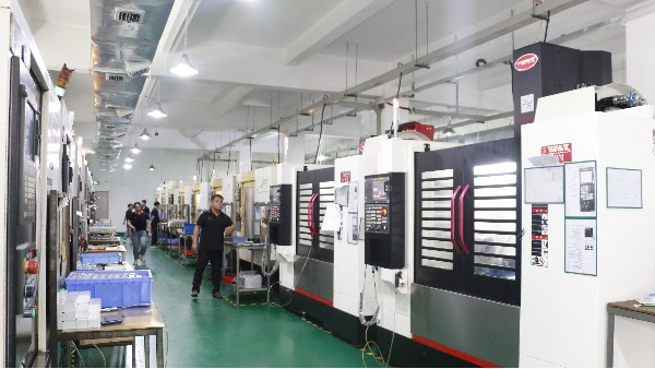 为什么选择伟迈特CNC加工厂家进行定制化加工服务？