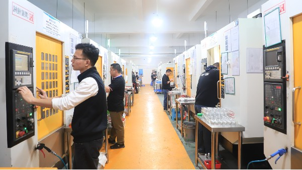 铝件cnc加工：在反省与修行中寻找企业的明灯
