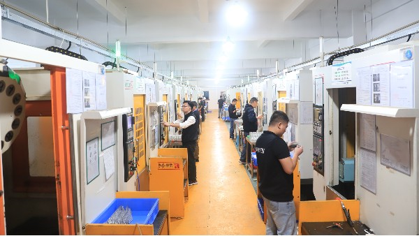 精密零件CNC加工技术创新推动厂家长久发展-深圳伟迈特