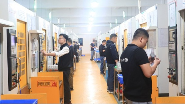 CNC加工的材料选择有哪些考虑因素？