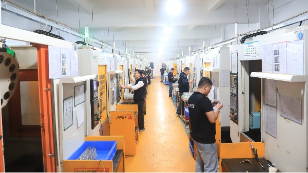 CNC加工中如何解决加工过程中的振动问题？