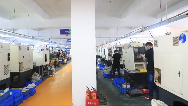 CNC加工材料选择指南：特性、性能与应用
