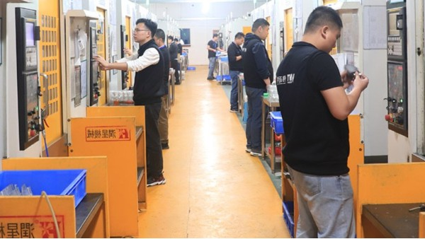 影响CNC加工铝件阳极氧化质量的因素分析