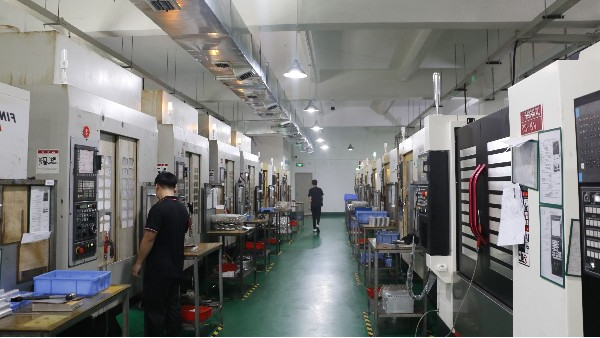 选择CNC加工厂家：关键要考虑的因素