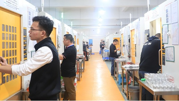CNC加工厂家如何选择更好的-深圳伟迈特