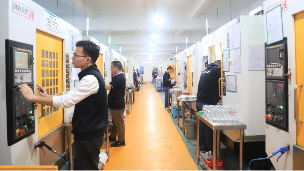 处理铝件cnc加工表面附着物和杂质的方法